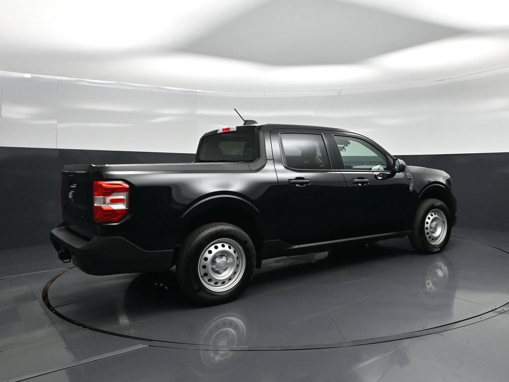 Certified 2025 Ford Maverick XL FWD image 21