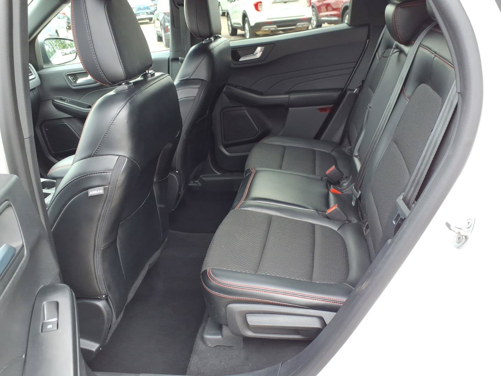 Certified 2024 Ford Escape ST-Line w/ Tech Pack #1 AWD/4WD image 13