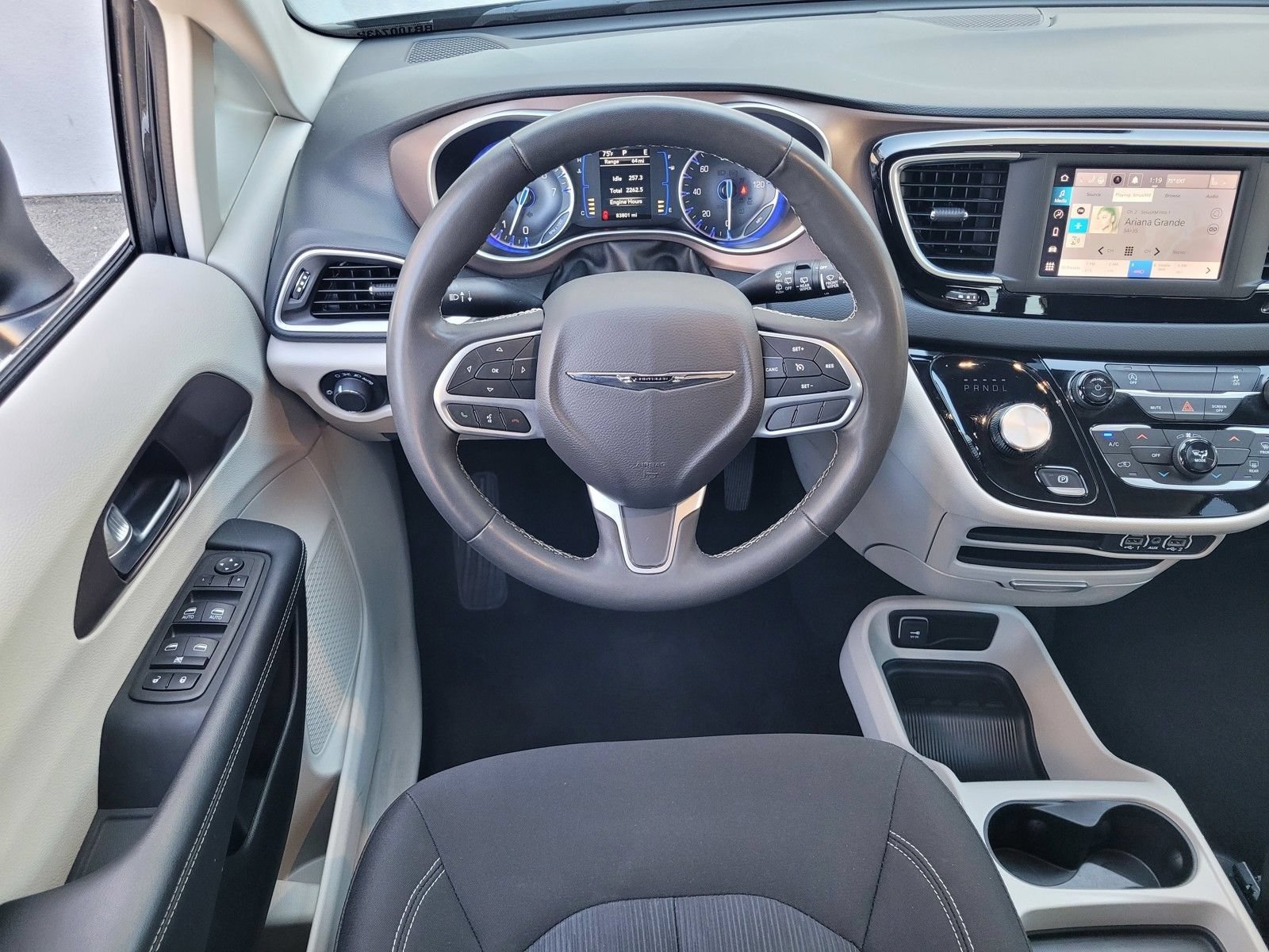 Used 2024 Chrysler Voyager LX FWD image 12