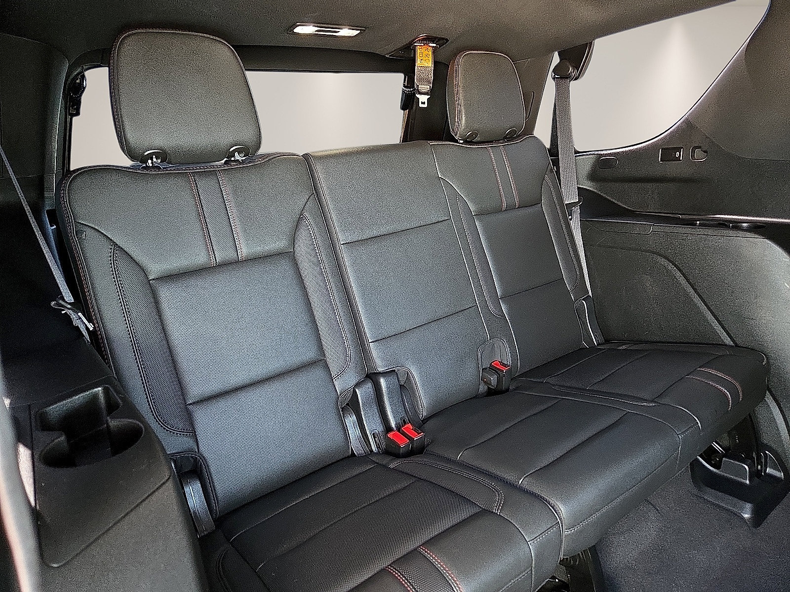 Used 2021 Chevrolet Tahoe RST w/ Luxury Package AWD/4WD image 10