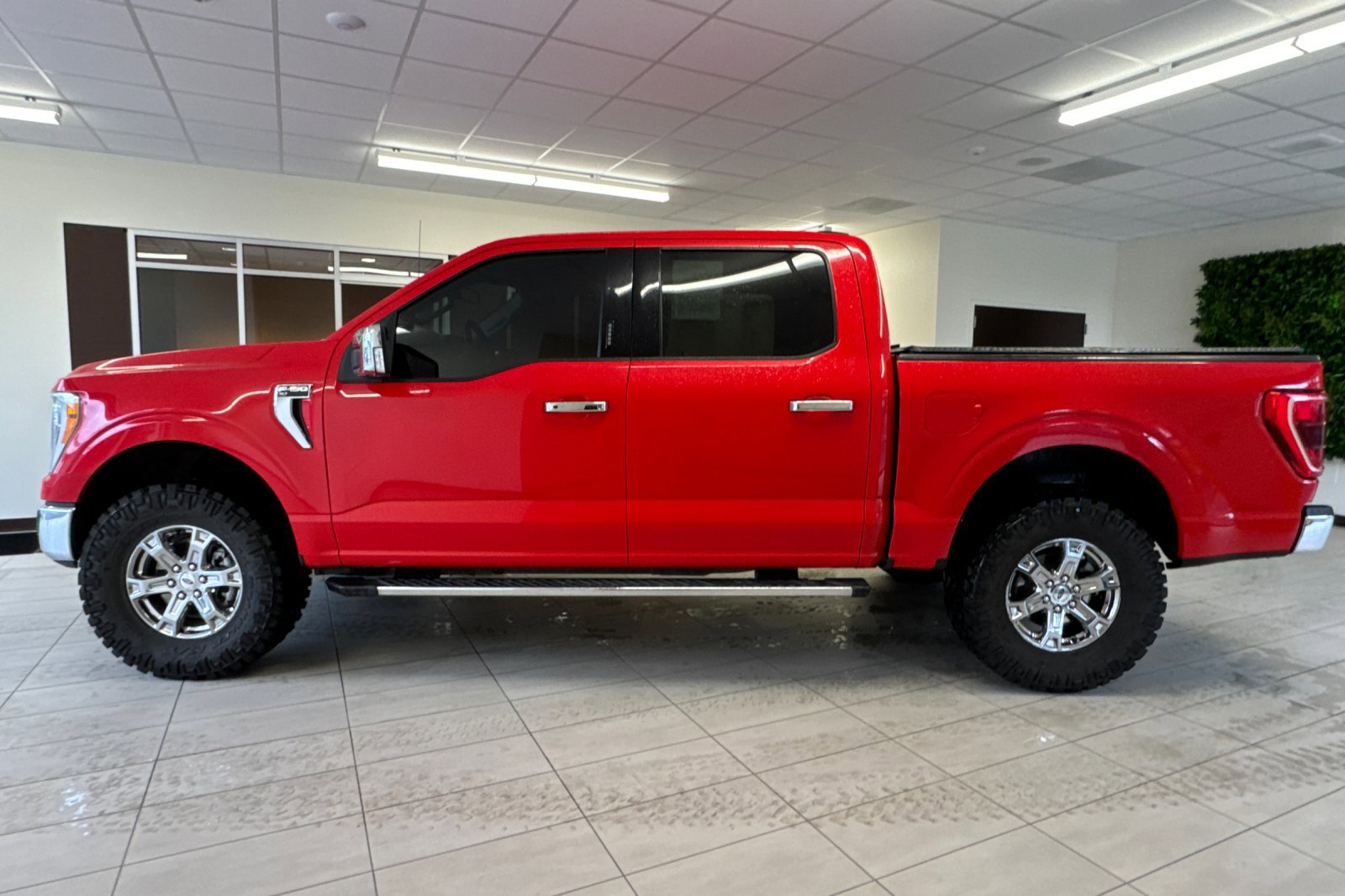 Certified 2021 Ford F150 XLT w/ Equipment Group 302A High image 7