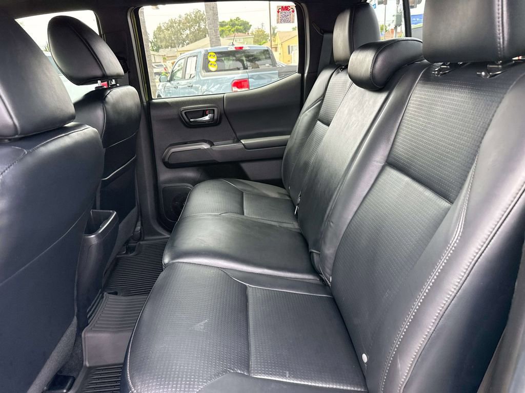 Used 2023 Toyota Tacoma TRD Sport w/ TRD Premium Sport Package AWD/4WD image 13