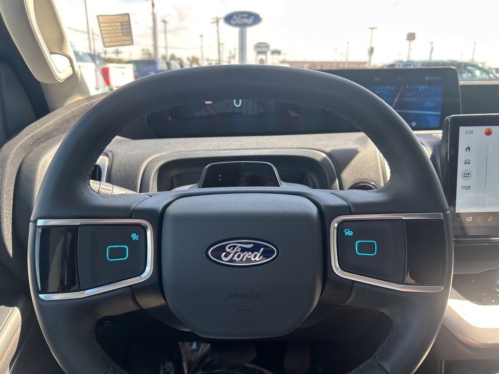 Certified 2025 Ford Expedition Active AWD/4WD image 36