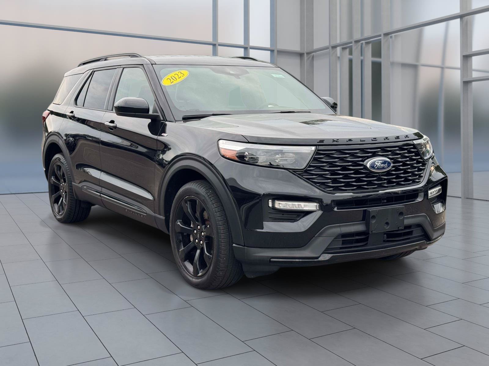 Certified 2023 Ford Explorer ST-Line w/ Class IV Trailer Tow Package AWD/4WD image 2