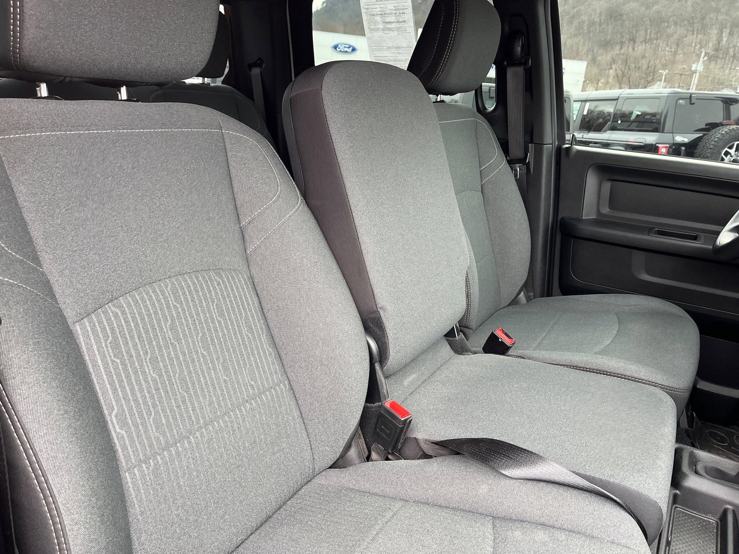 Used 2024 RAM 2500 Tradesman w/ Chrome Appearance Group AWD/4WD image 17