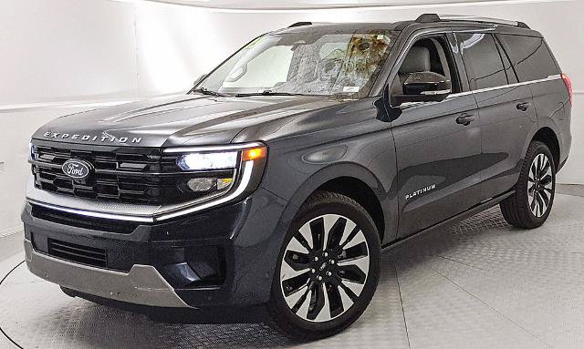 Certified 2025 Ford Expedition Platinum w/ Driver's Package AWD/4WD image 6