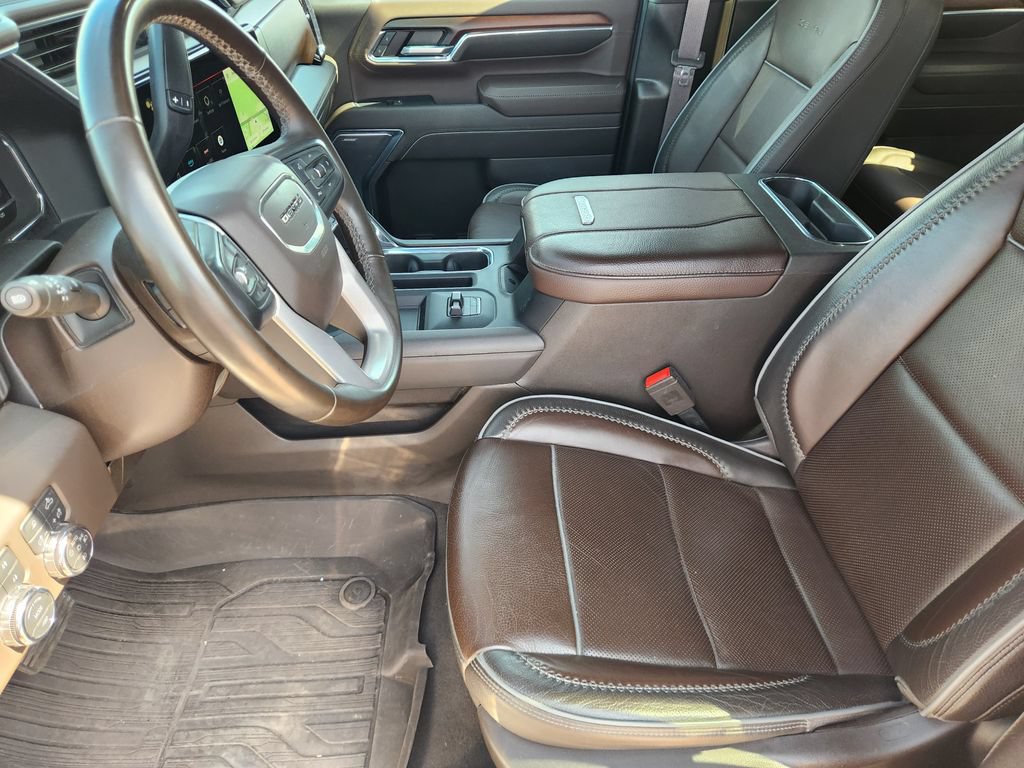 Used 2024 GMC Sierra 2500 Denali w/ Denali Reserve Package AWD/4WD image 12