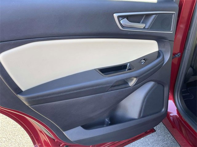 Certified 2019 Ford Edge SEL w/ Equipment Group 201A image 12