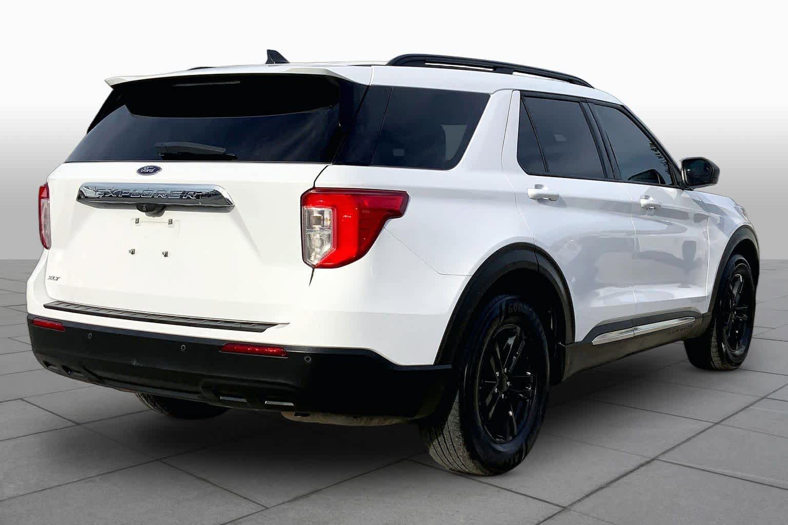 Certified 2021 Ford Explorer XLT RWD image 13