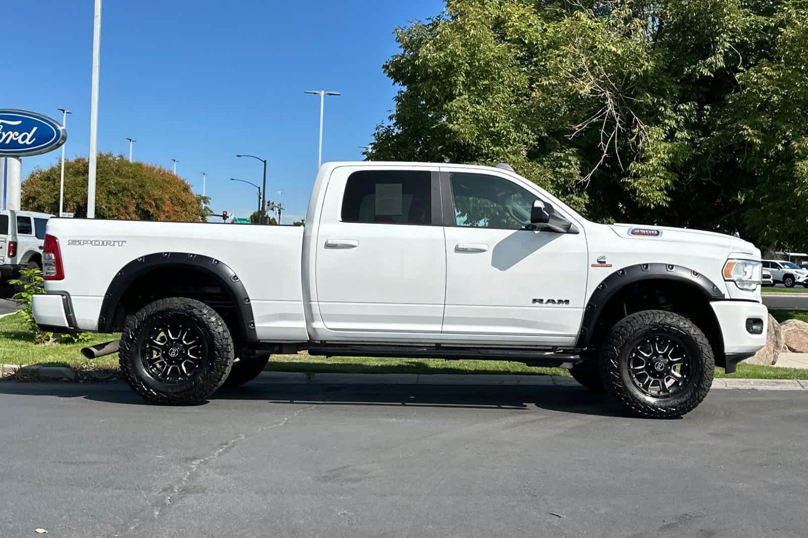 Used 2021 RAM 2500 Big Horn w/ Level 1 Equipment Group AWD/4WD image 8