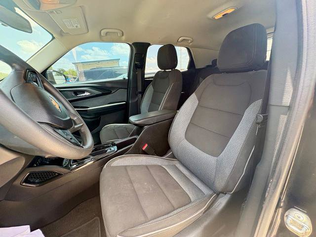 Used 2022 Chevrolet TrailBlazer LT FWD image 14