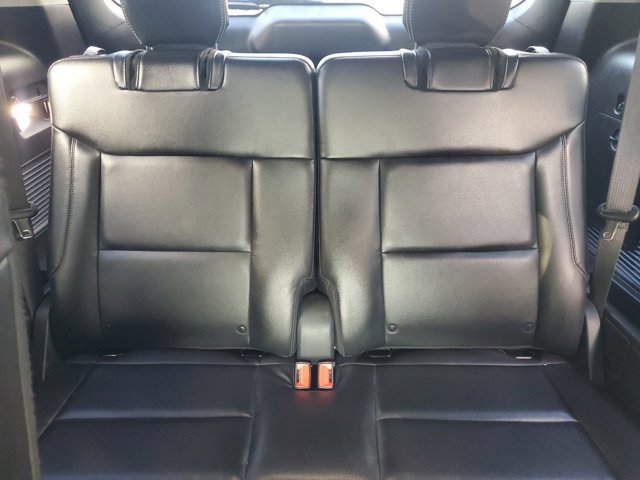 Certified 2021 Ford Explorer XLT w/ Equipment Group 202A image 9