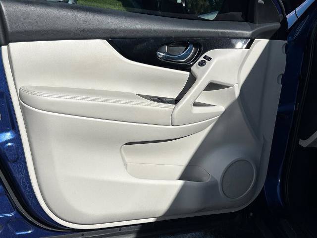 Used 2019 Nissan Rogue Sport SV FWD image 18
