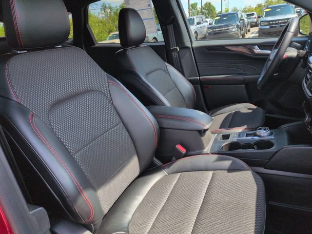Certified 2024 Ford Escape ST-Line w/ Tech Pack #1 AWD/4WD image 15