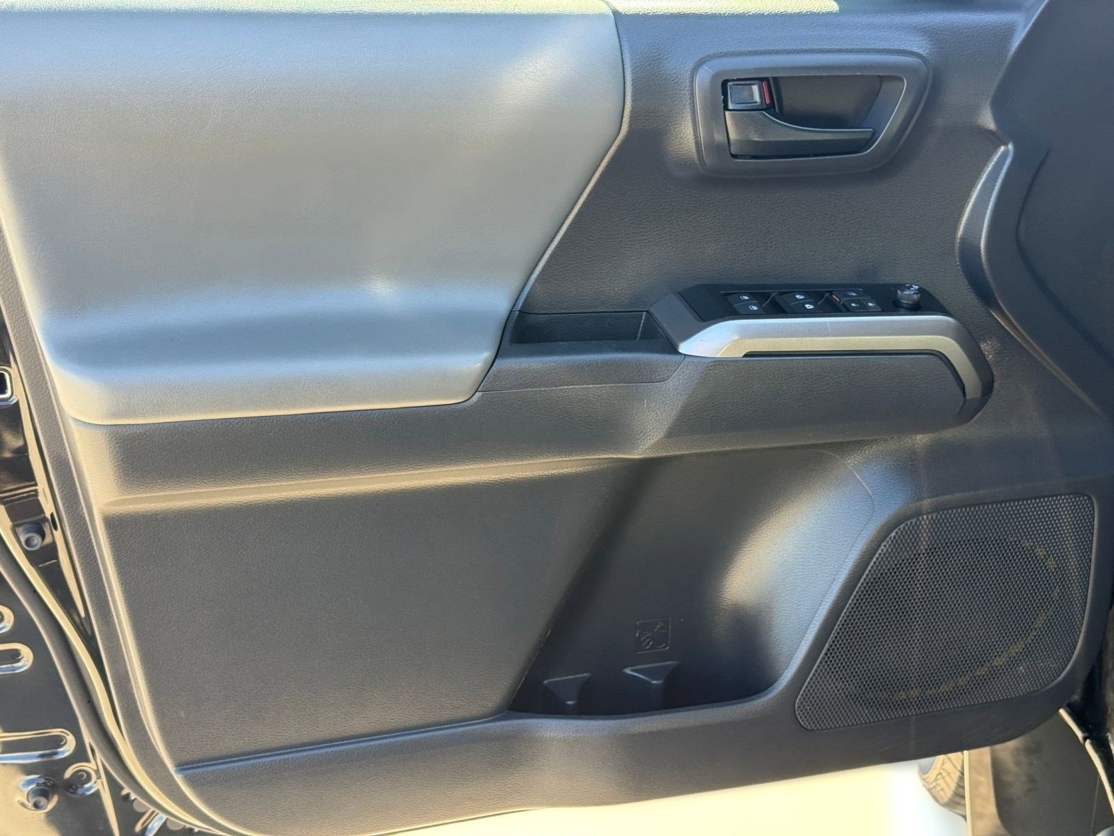 Used 2023 Toyota Tacoma SR5 image 13