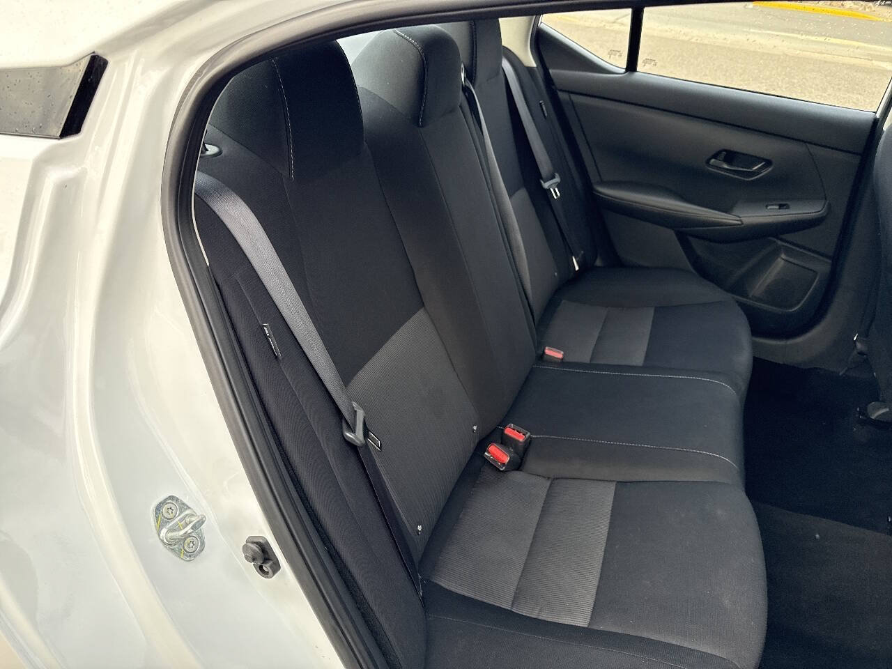 Used 2024 Nissan Sentra SV FWD image 15
