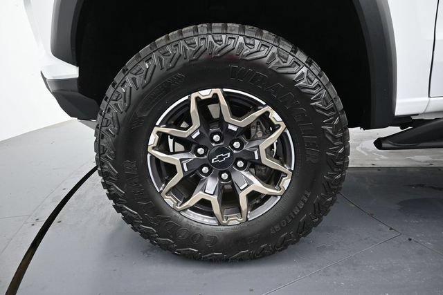Used 2026 Chevrolet Colorado ZR2 AWD/4WD image 10