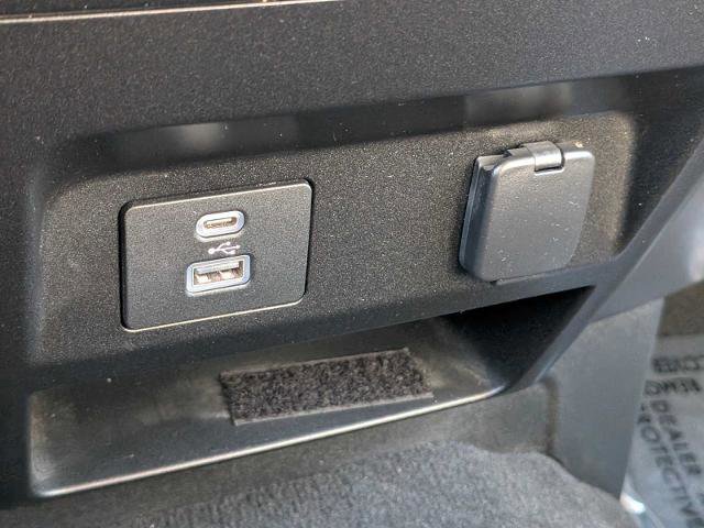 Certified 2020 Ford F350 XLT w/ XLT Value Package image 35