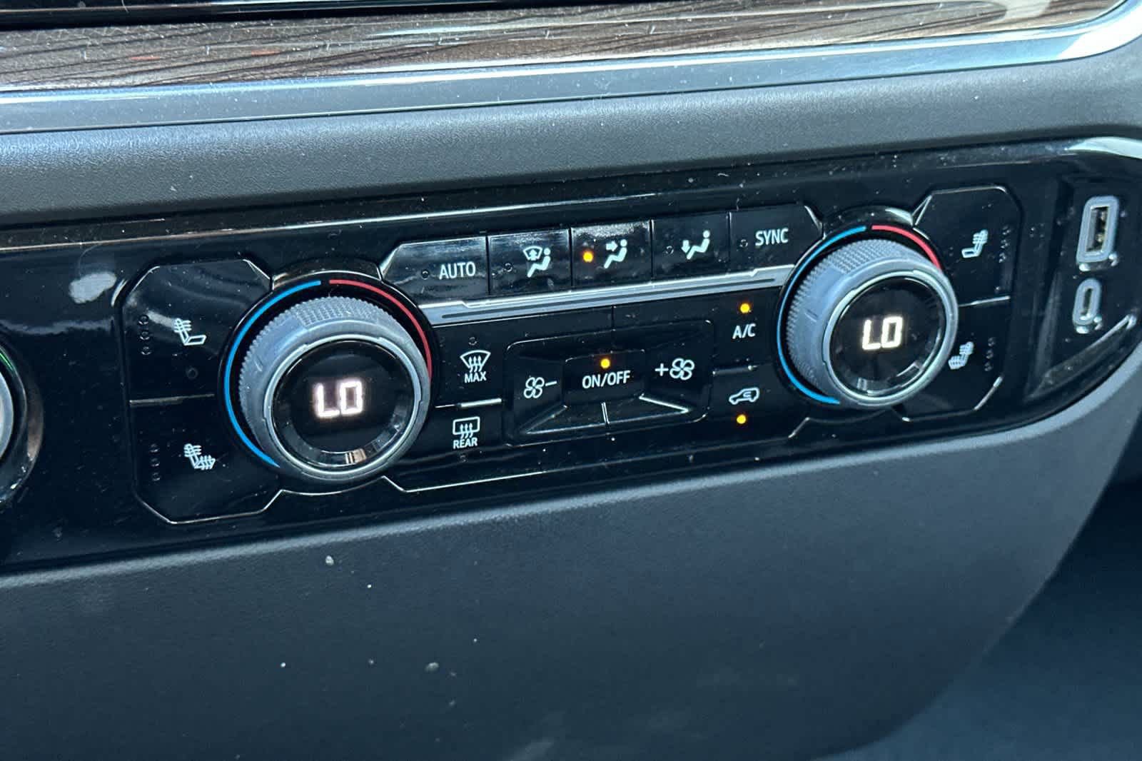 Used 2023 Chevrolet Silverado 1500 LT image 19