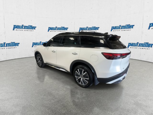 Used 2023 INFINITI QX60 Sensory w/ Vision Package AWD/4WD image 7