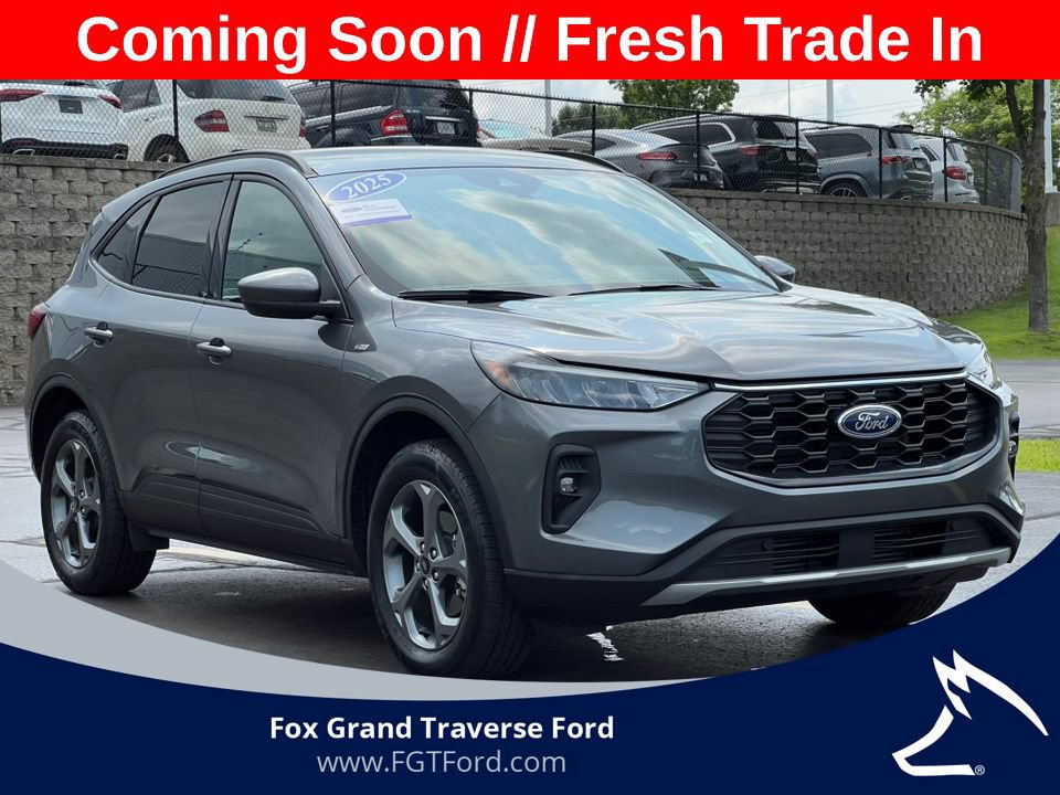 Certified 2025 Ford Escape ST-Line Select AWD/4WD image 35