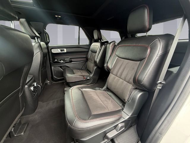 Certified 2023 Ford Explorer ST-Line w/ Class IV Trailer Tow Package AWD/4WD image 16