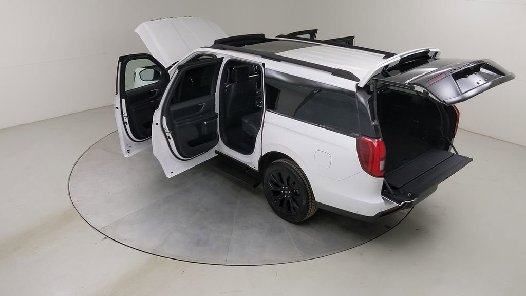 Certified 2025 Ford Expedition Max Platinum w/ Stealth Appearance Package AWD/4WD image 56