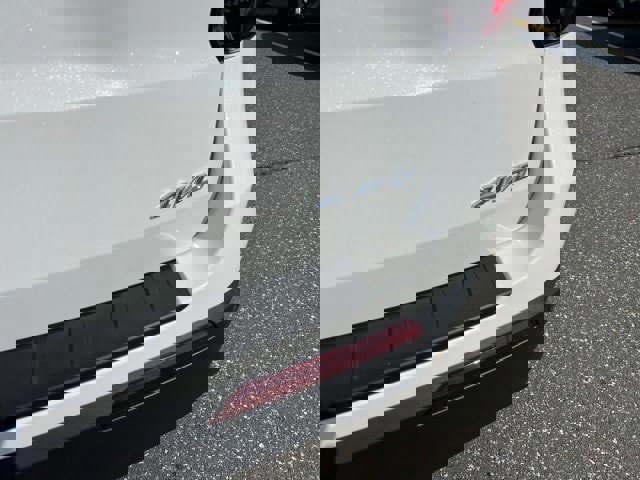 Certified 2025 Ford Explorer Active image 24