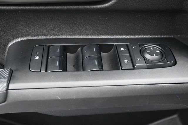 Used 2024 Toyota Tacoma TRD Off-Road AWD/4WD image 17