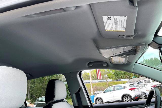 Used 2023 GMC Terrain SLE w/ Driver Convenience Package AWD/4WD image 22