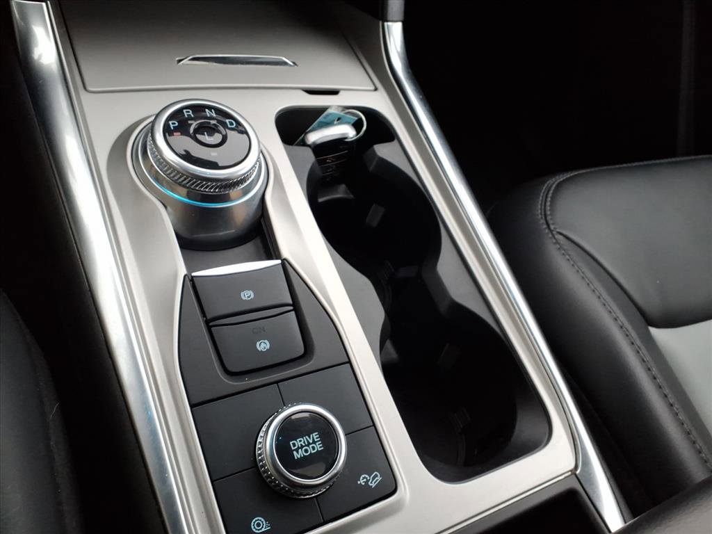 Certified 2022 Ford Explorer XLT w/ Equipment Group 202A image 25