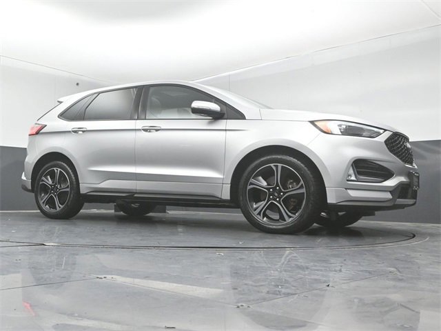 Certified 2019 Ford Edge ST w/ Convenience Package image 21