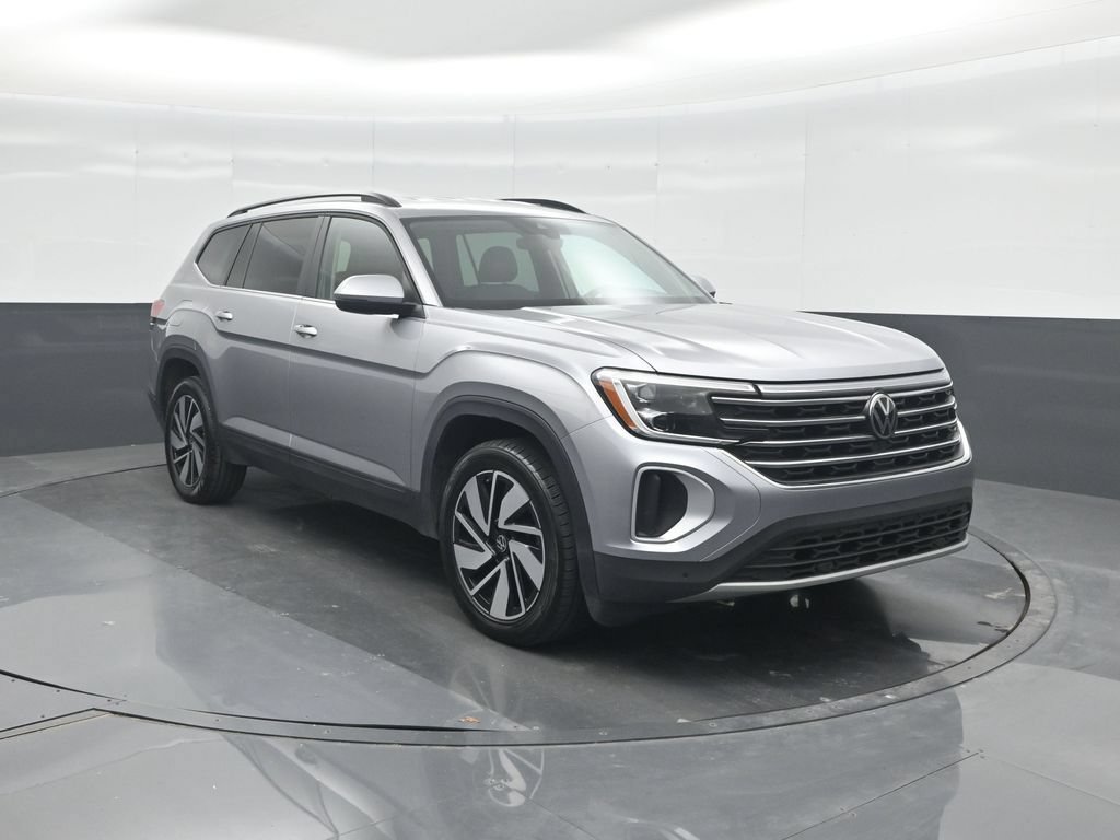 Used 2025 Volkswagen Atlas SE AWD/4WD image 8