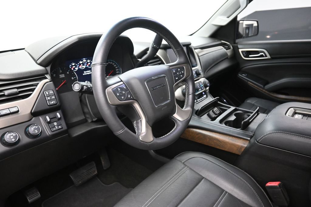 Used 2018 GMC Yukon XL Denali w/ Denali Ultimate Package AWD/4WD image 18