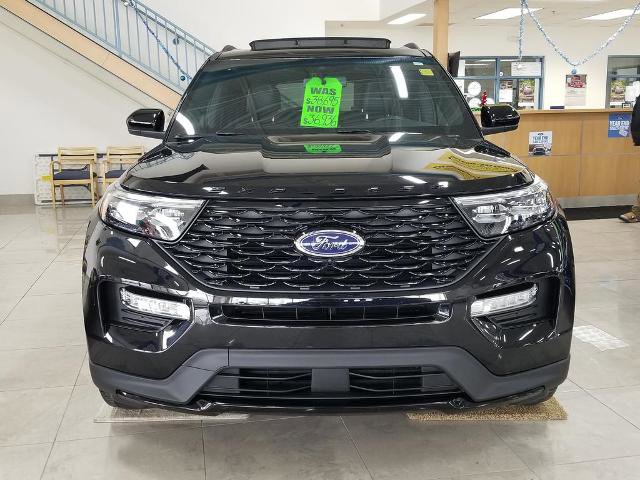 Certified 2023 Ford Explorer ST-Line w/ Class IV Trailer Tow Package image 3