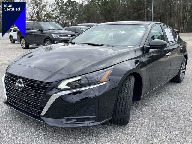 Used 2025 Nissan Altima 2.5 SV image 1