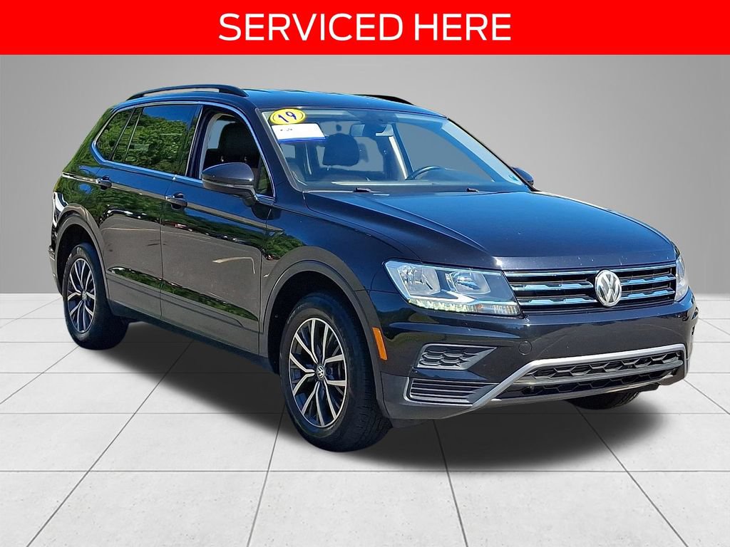 Used 2019 Volkswagen Tiguan SE FWD image 3