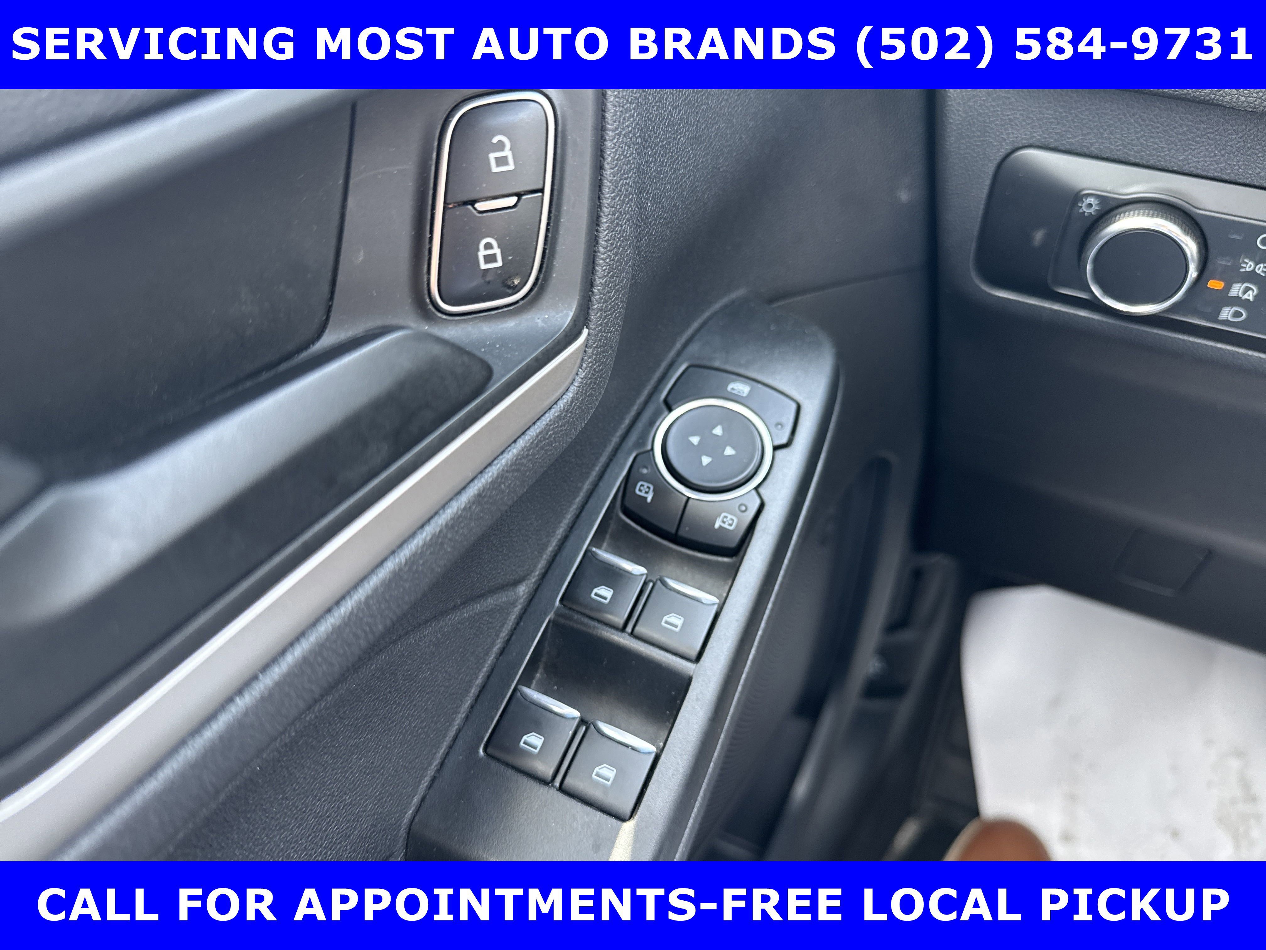 Certified 2022 Ford Escape SE w/ Cold Weather Package image 32