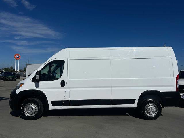 Used 2024 RAM ProMaster 2500 w/ Safety Group image 4