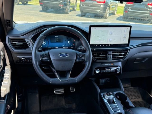 Certified 2023 Ford Escape ST-Line Select w/ Tech Pack #2 AWD/4WD image 6
