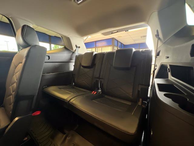 Used 2024 Volkswagen Atlas SE AWD/4WD image 34