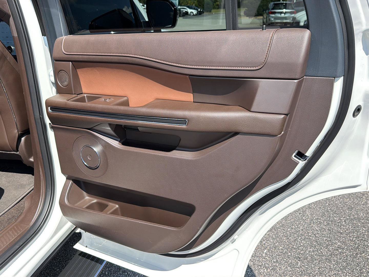 Certified 2024 Ford Expedition King Ranch RWD image 17