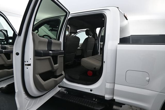 Certified 2022 Ford F250 XLT AWD/4WD image 18