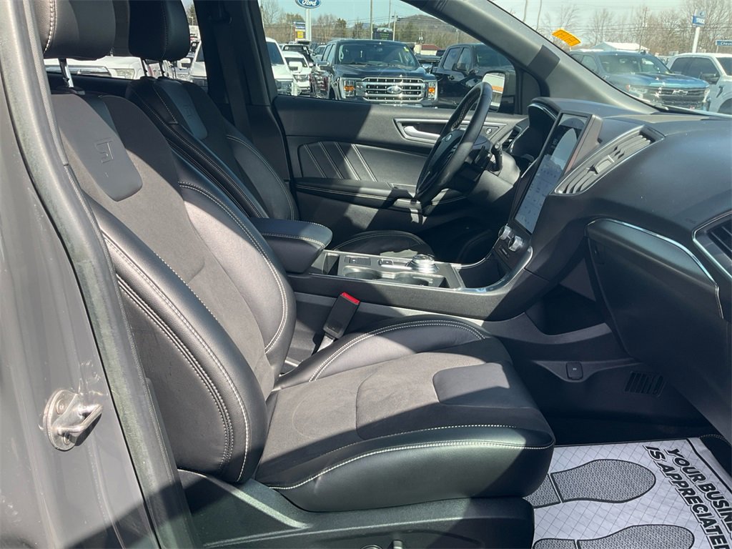 Certified 2021 Ford Edge ST image 12
