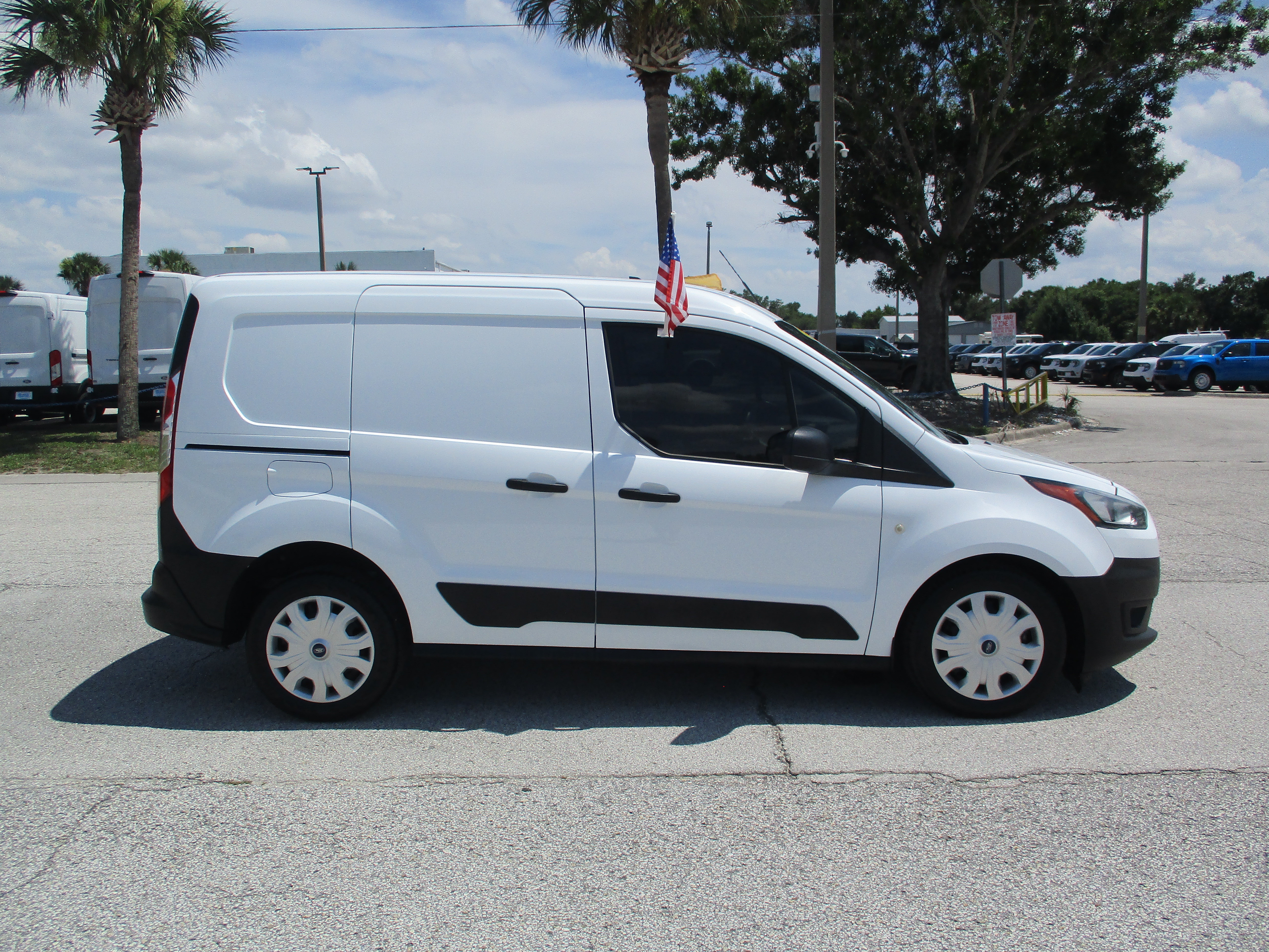 Certified 2023 Ford Transit Connect XL FWD image 8