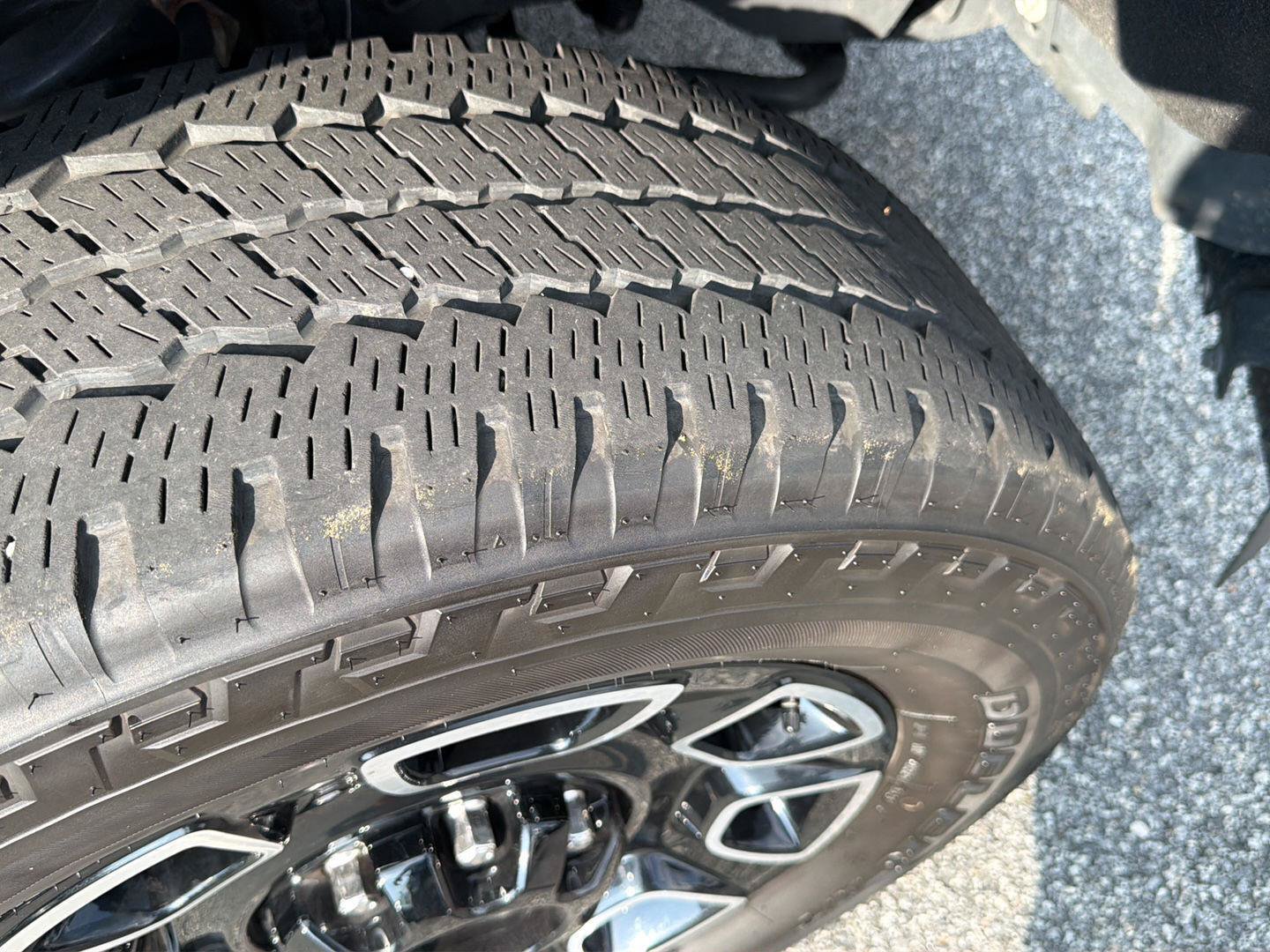 Certified 2025 Ford F250 Platinum w/ FX4 Off-Road Package AWD/4WD image 43