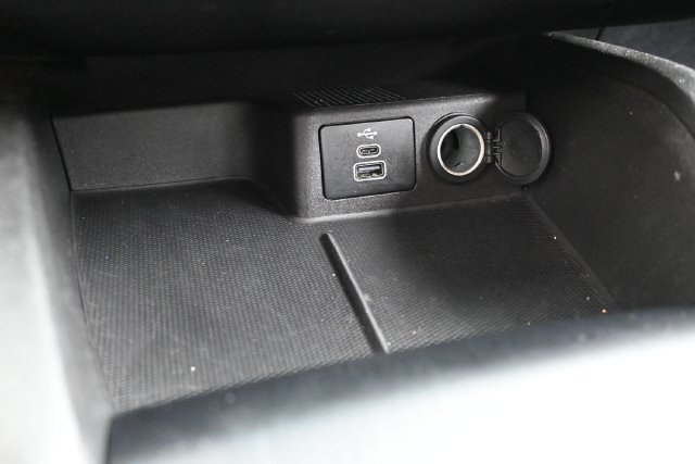 Certified 2025 Ford Escape ST-Line FWD image 26