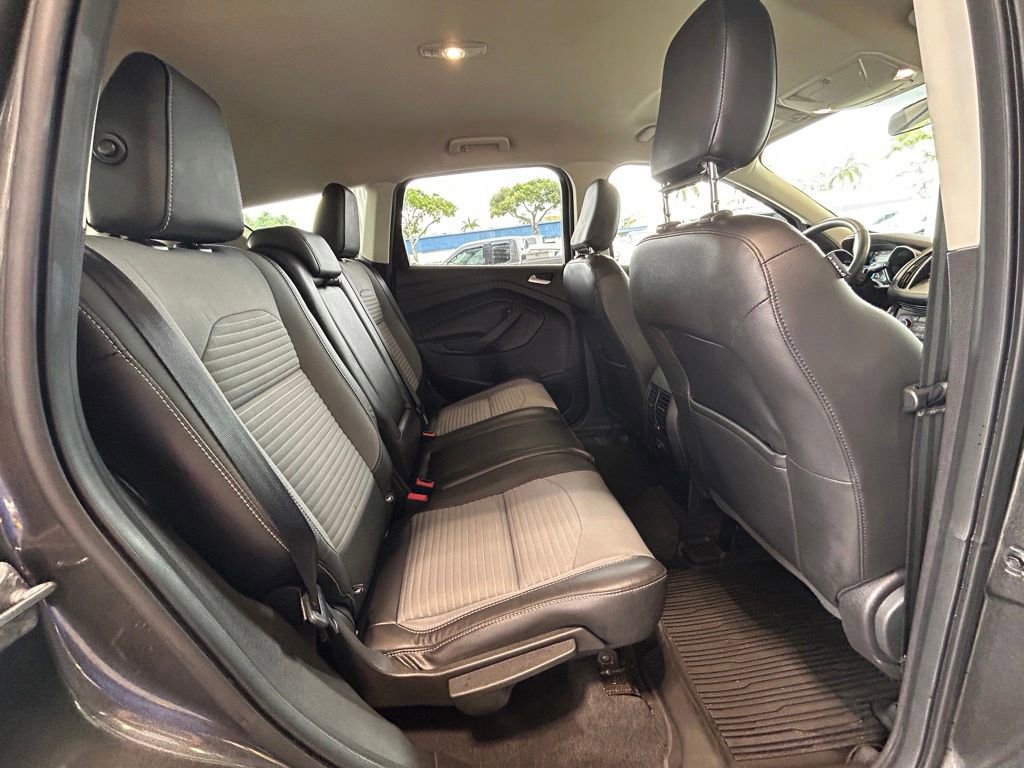 Certified 2019 Ford Escape SE AWD/4WD image 31