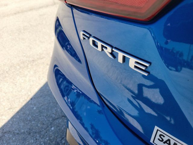 Used 2023 Kia Forte GT w/ GT2 Package FWD image 9