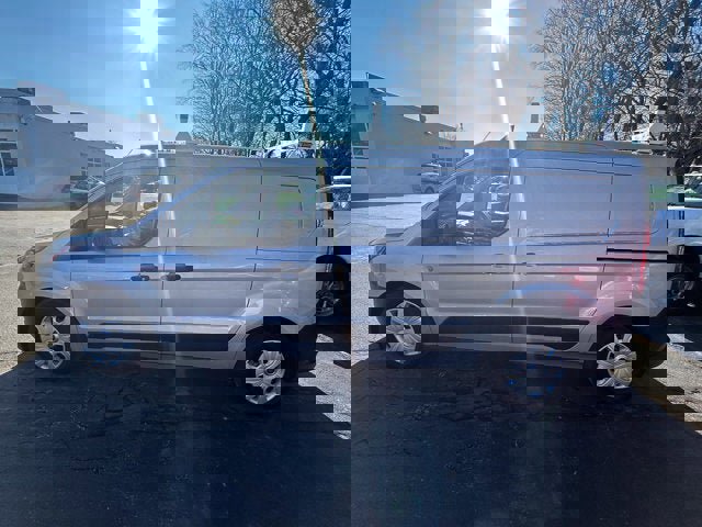 Certified 2022 Ford Transit Connect XL image 2